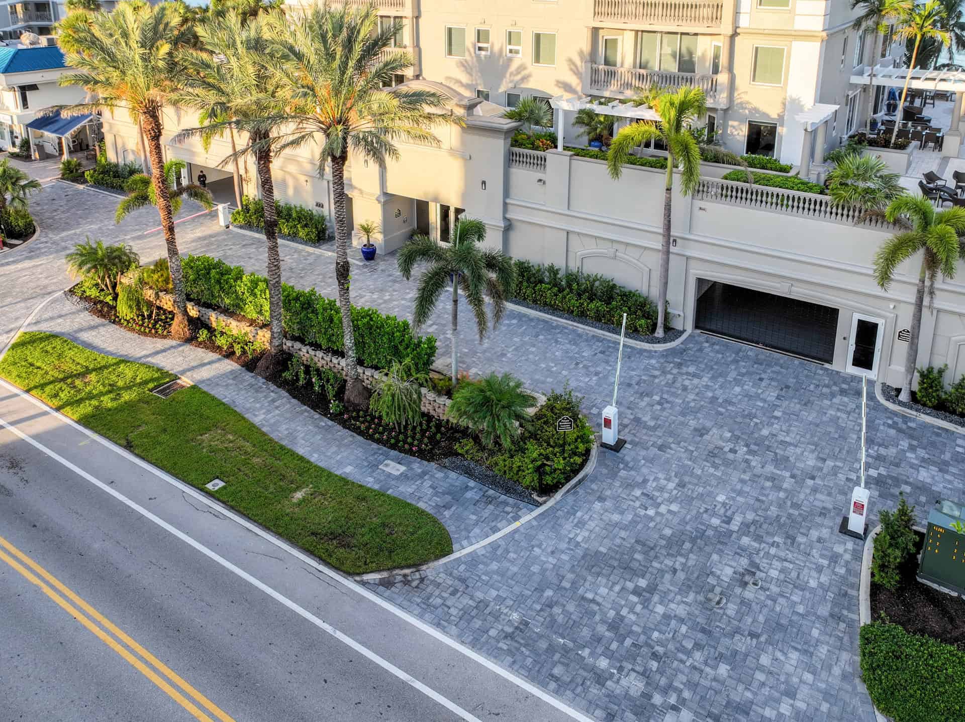 fort myers florida paved driveway by accurate pavers